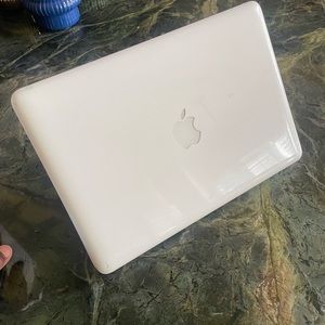 Looks new apple computer